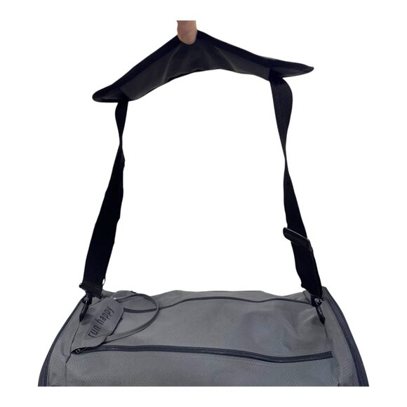 Vintage RARE Brooks Track Shack Grand Prix Running Run Happy 2004 Duffel Bag SEE - Picture 12 of 13